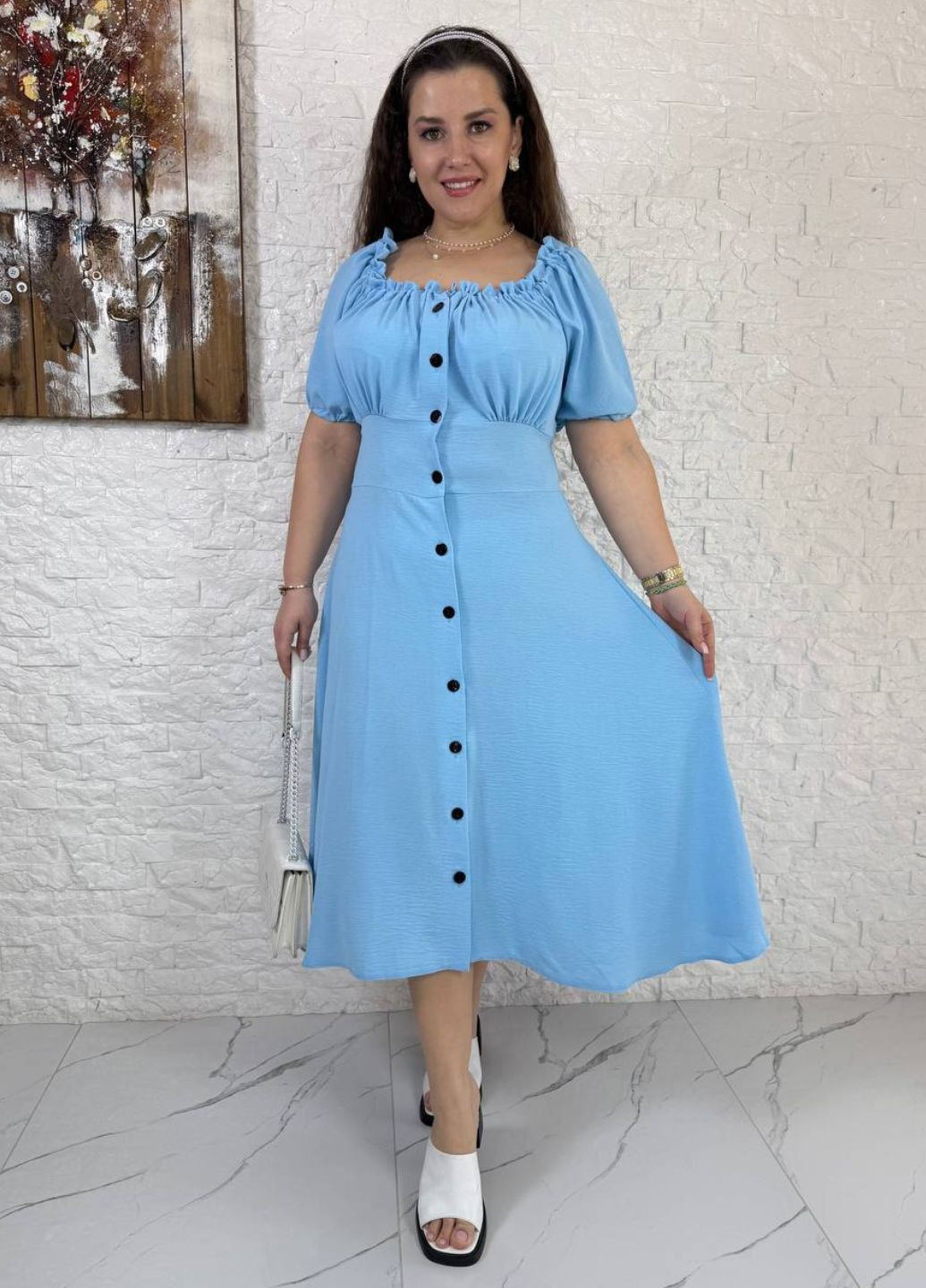 Блакитна повсякденний вишукана легка літня повсякденна міді сукня на гудзиках з короткими рукавами ліхтарик Україна однотонна