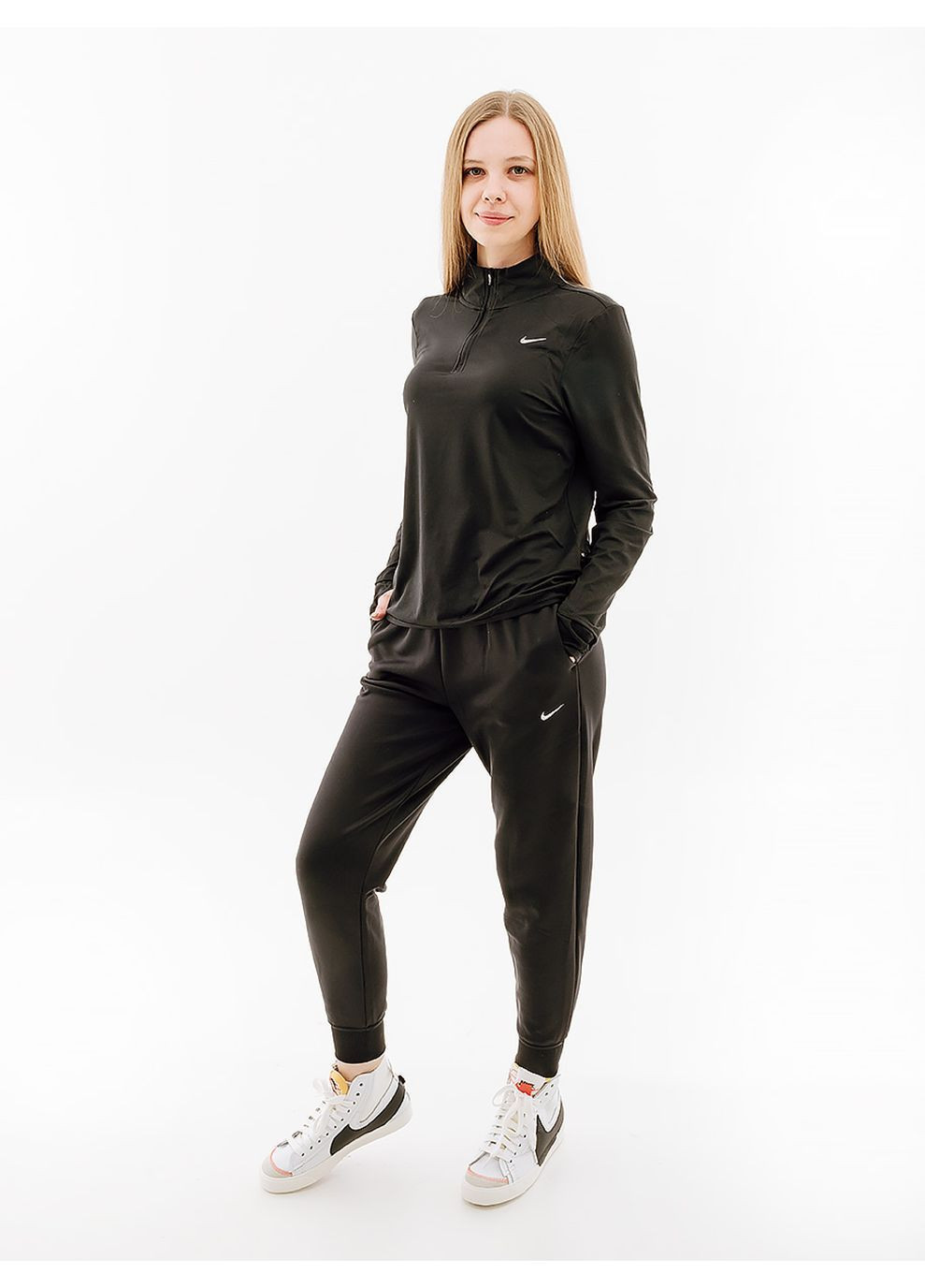 Женская Кофта SWIFT TOP Черный Nike (282615811)