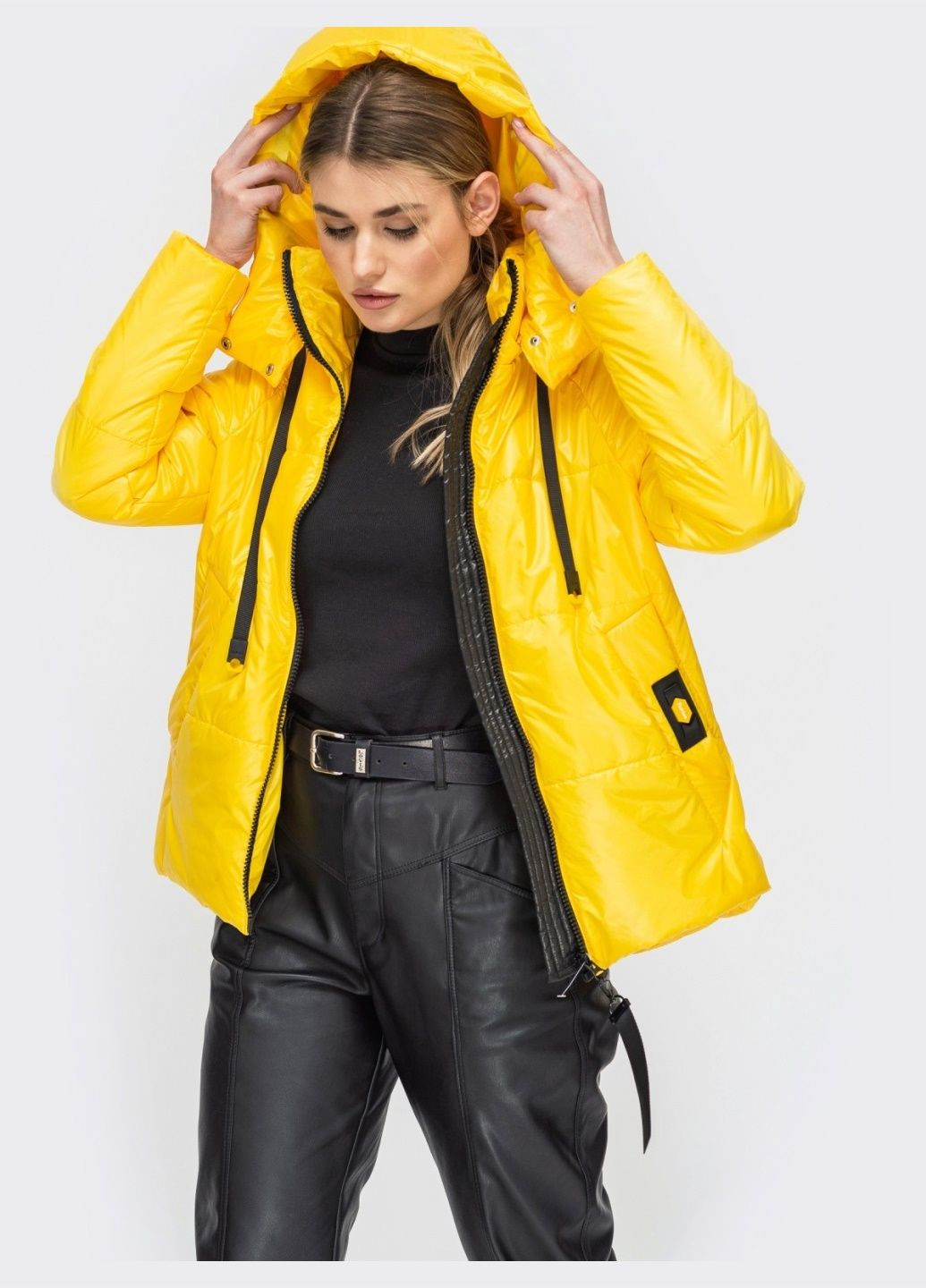 Желтая демисезонная демисезонная куртка с удлиненной спинкой желтая Dressa
