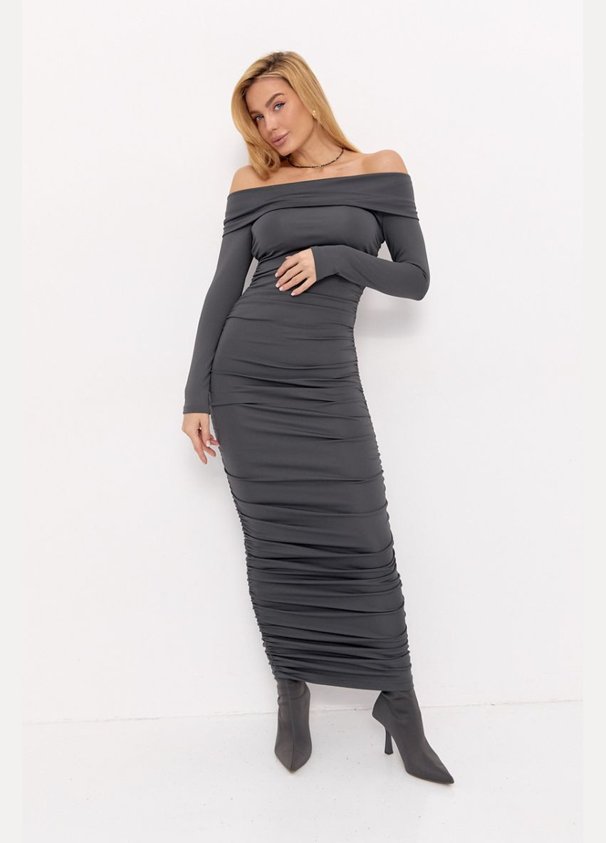 Темно-серое вечернее силуэтное платье с драпировкой и открытыми плечами 10225 Lurex однотонное