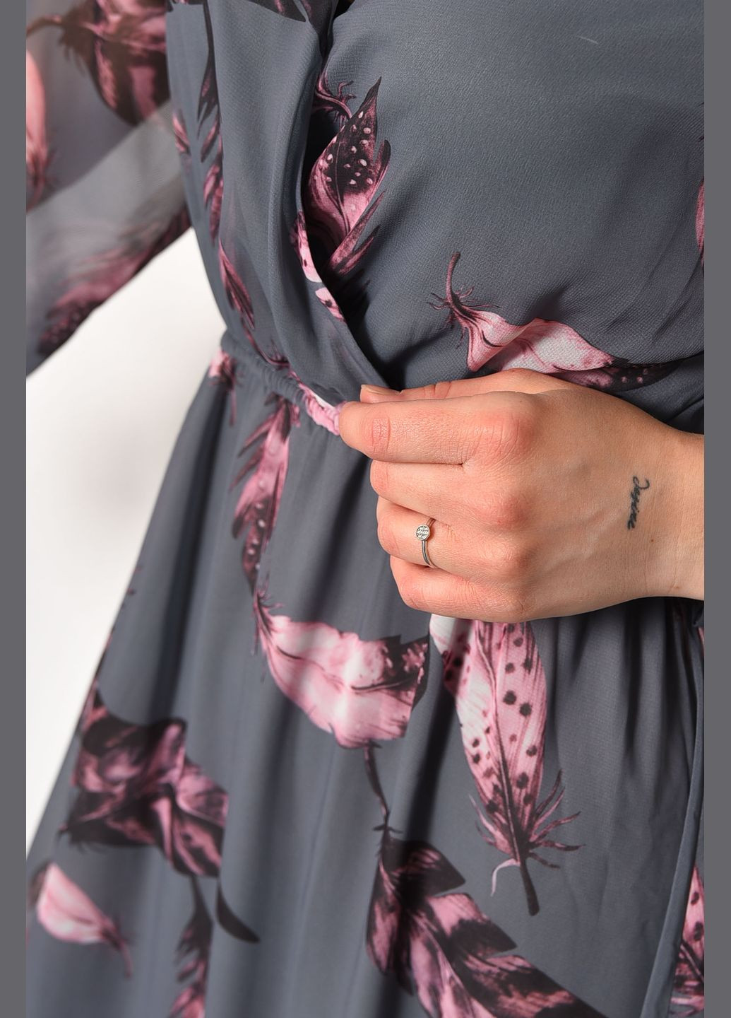 Сіра кежуал сукня жіноча шифонова сірого кольору з принтом балон Let's Shop з малюнком
