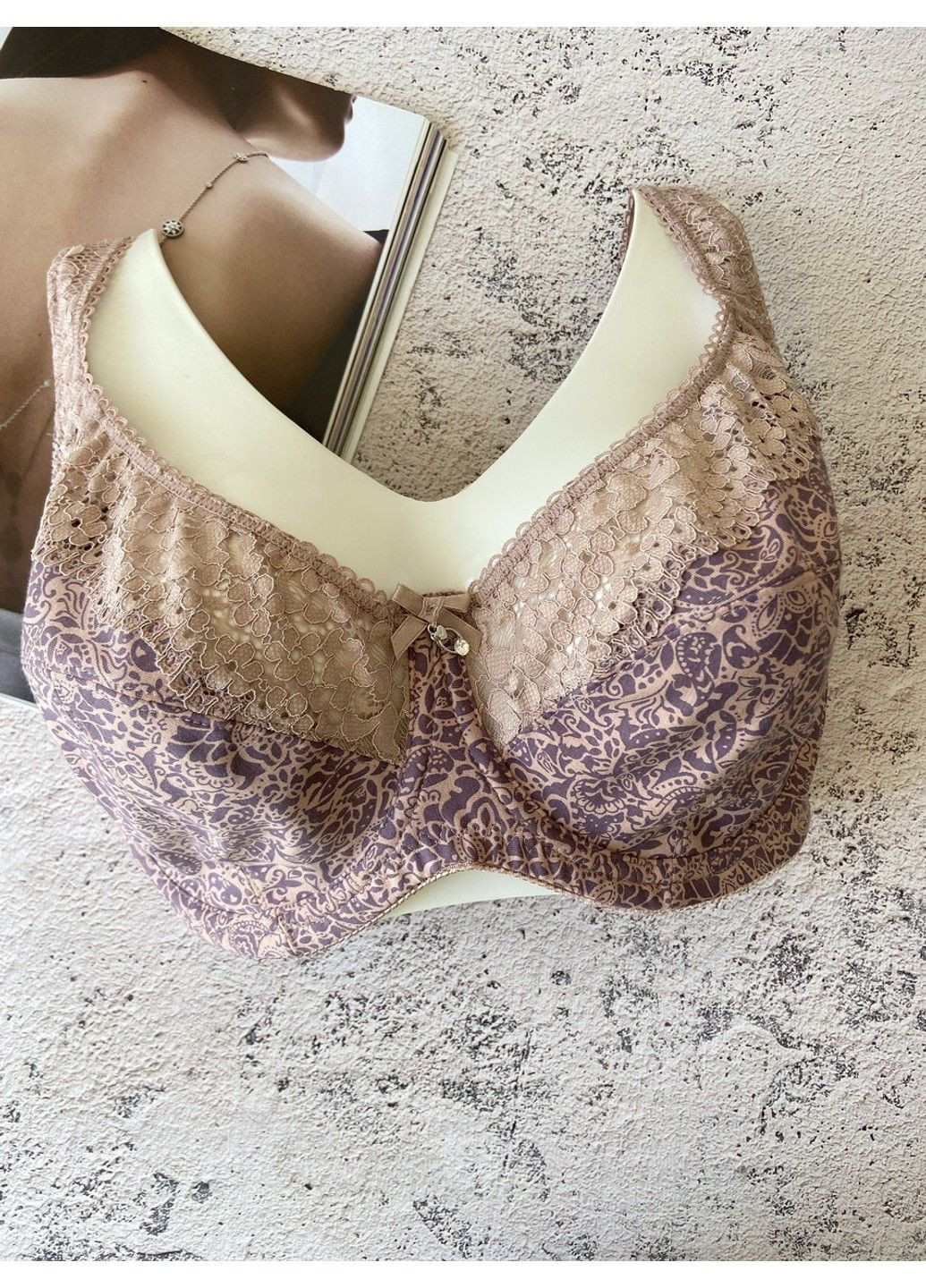 Пудровый бюстгальтер без поролона для груди больших размеров пудра Lanny Mode