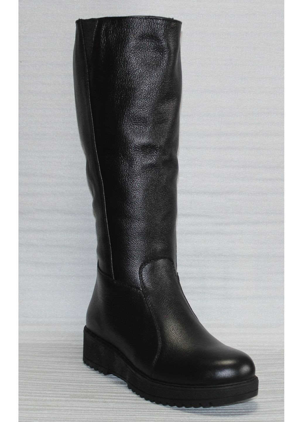 Зимние сапоги женские зимние на низкой танкетке Tango