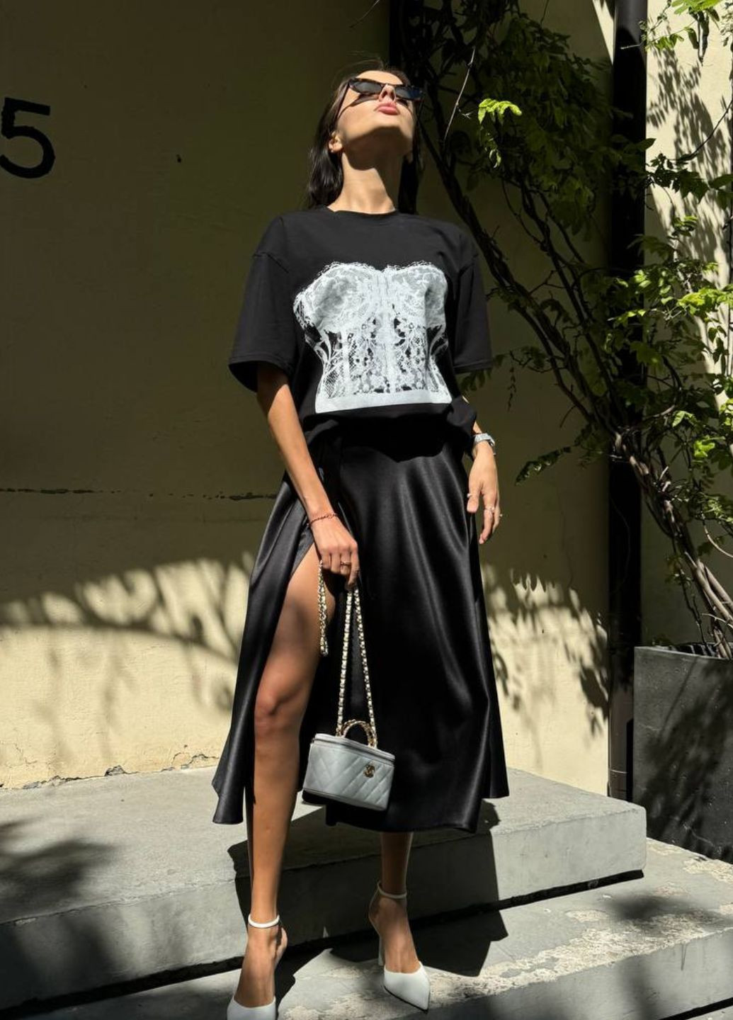 Футболка вільного крою з малюнком Tik-Tak - (331783532)