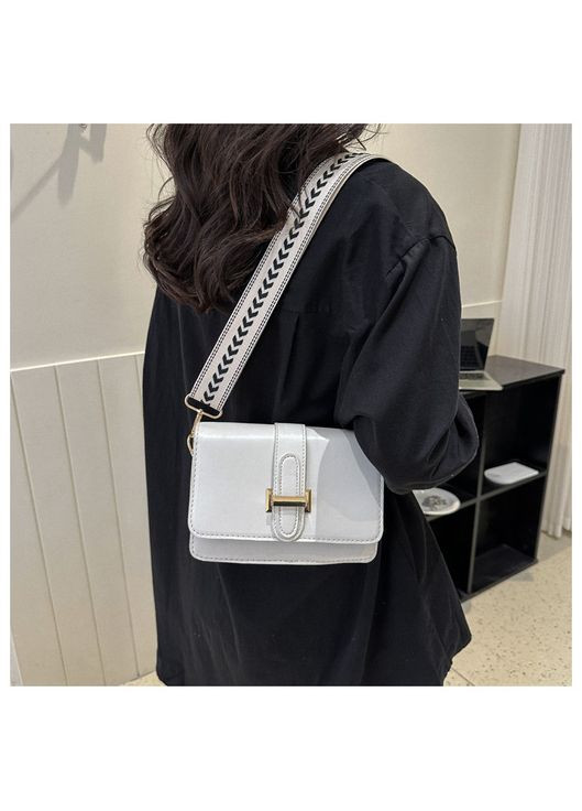 Белая женская сумка с тканевым ремешком КиП (270016477)