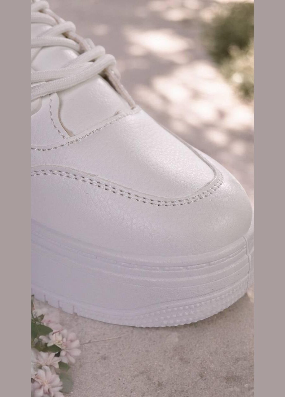 білі на шнурівці No Brand Кросівки жіночі білі демісезони (334728685)