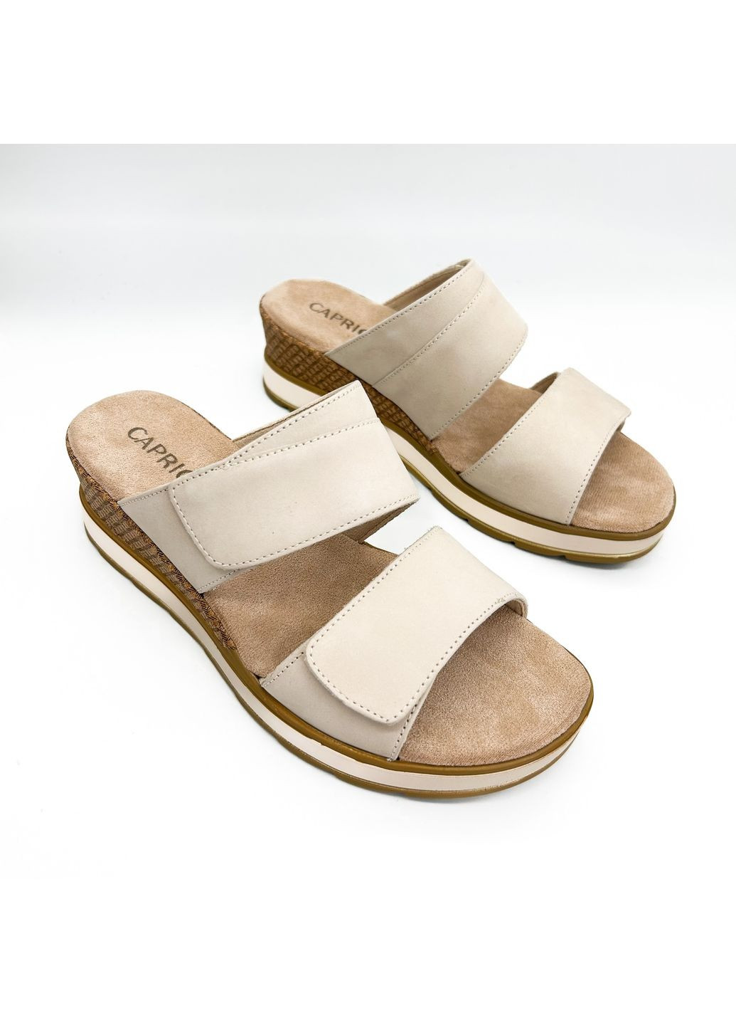 Бежевые шлепанцы (р) нубук 0-1-1-9-27250-42-125 Caprice