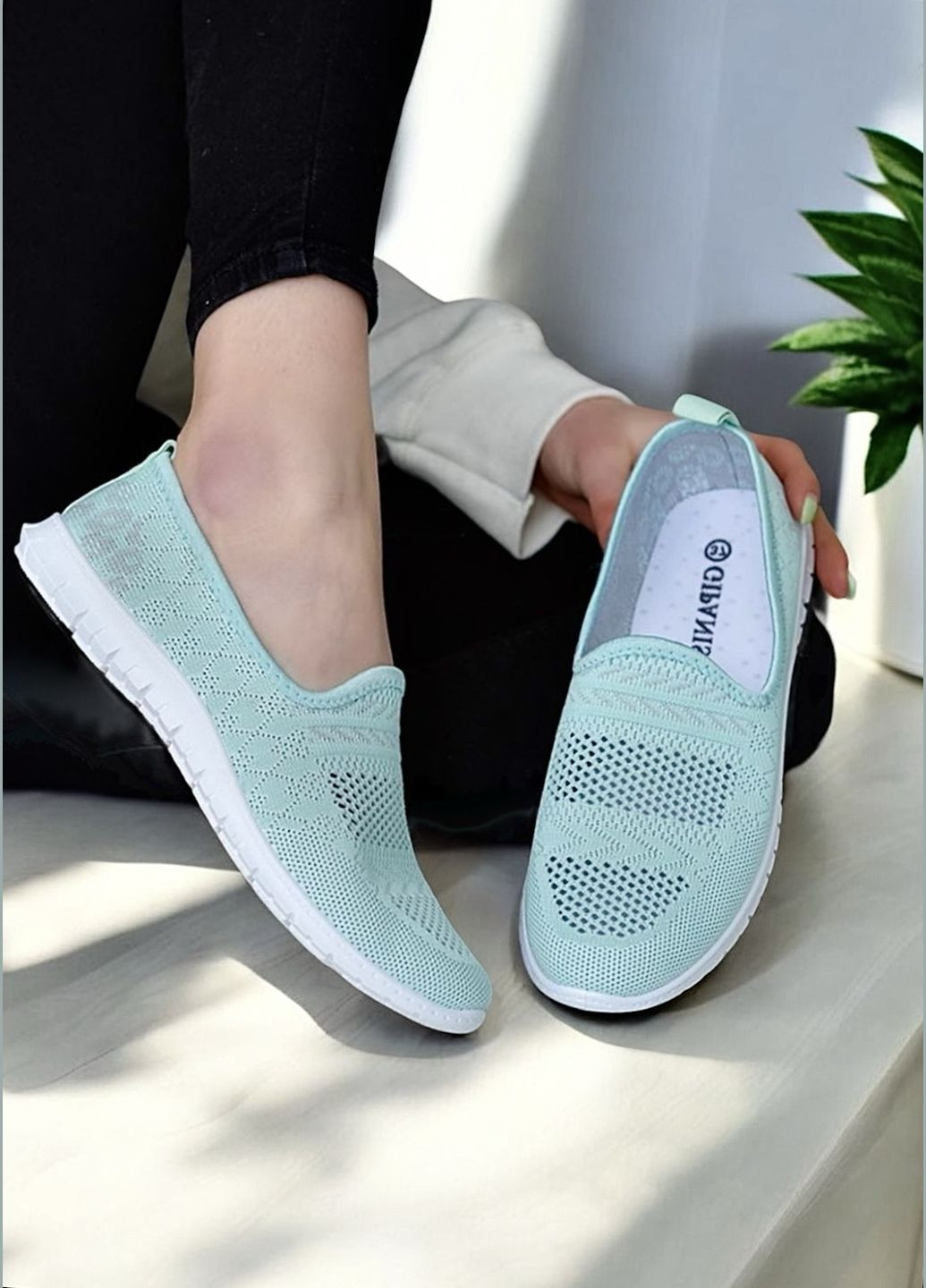 Мятные женщинам / слипоны No Brand