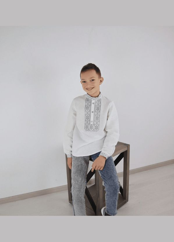 Белая вышиванка для мальчика нестор серыми нитями узор орнамент вискоза, лен (329058218)