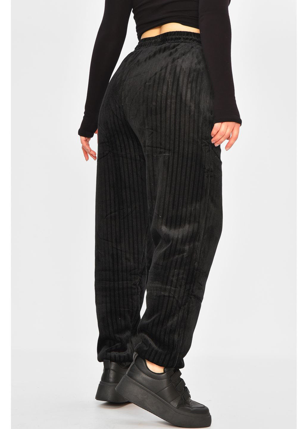 Штаны женские на искусственном меху черного цвета Let's Shop (365726828)