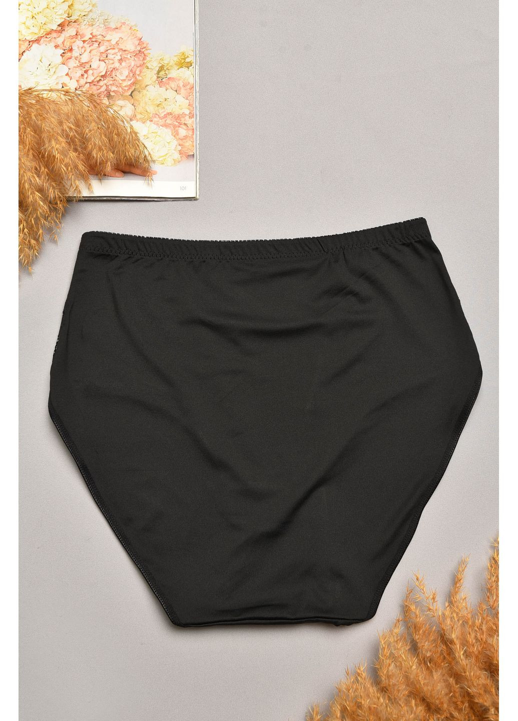 Трусы женские полубатальные черного цвета Let's Shop (366303342)