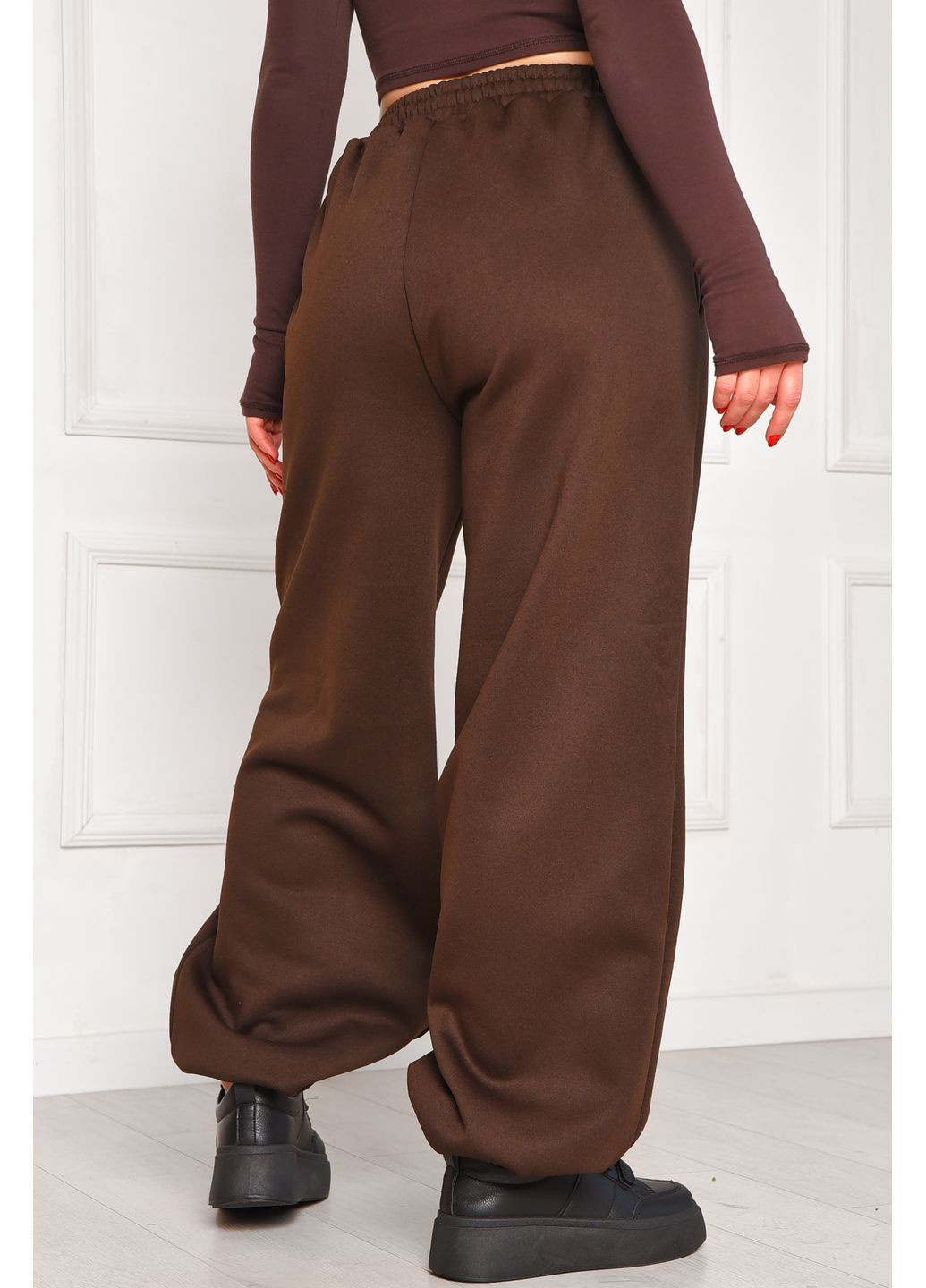 Спортивні штани жіночі на флісі шоколадного кольору Let's Shop (369363848)