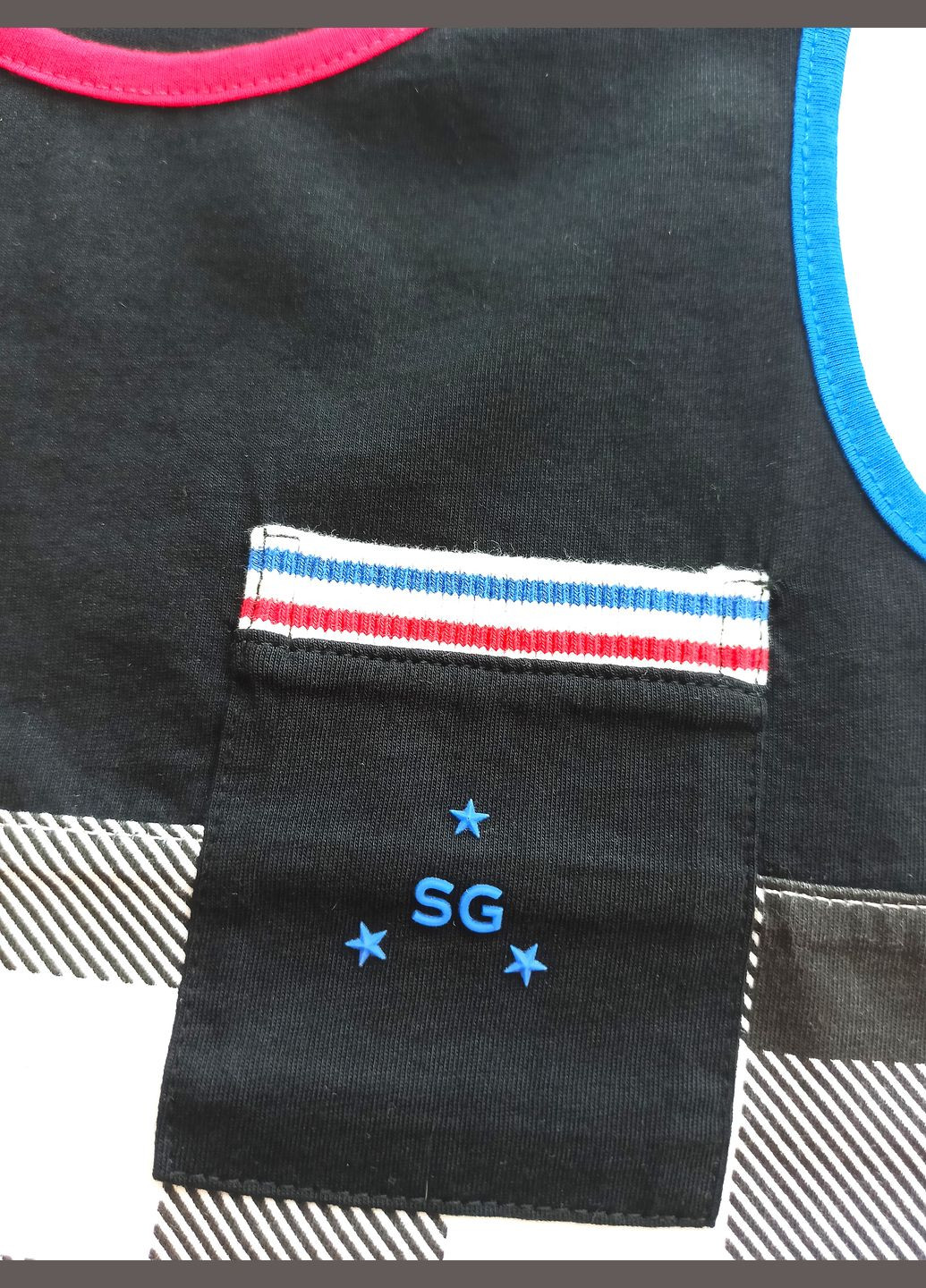 Черная демисезонная футболка - майка для мальчика sg5960 черная с кармашком (106 см) Street Gang
