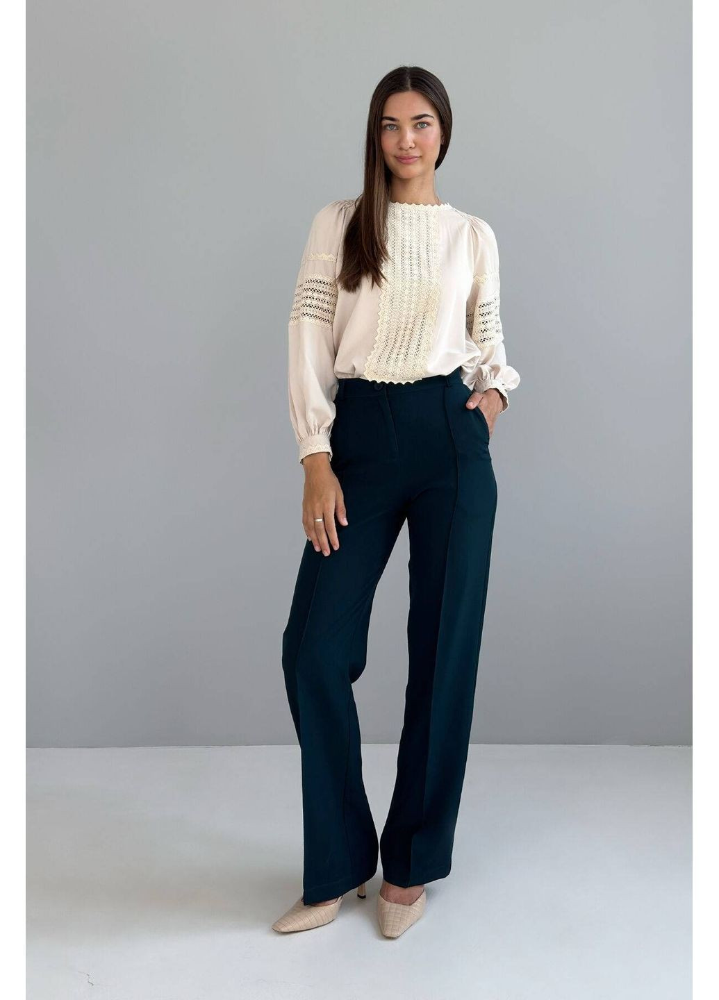 Бежева блуза з мереживом, колір бежевий Nenka