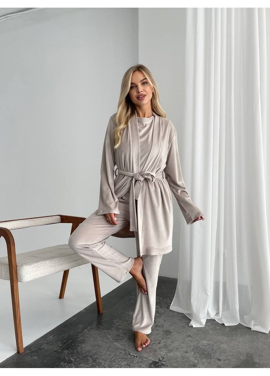 Бежевый демисезонный велюровый домашний комплект тройка бежевого цвета 34533 Fashion