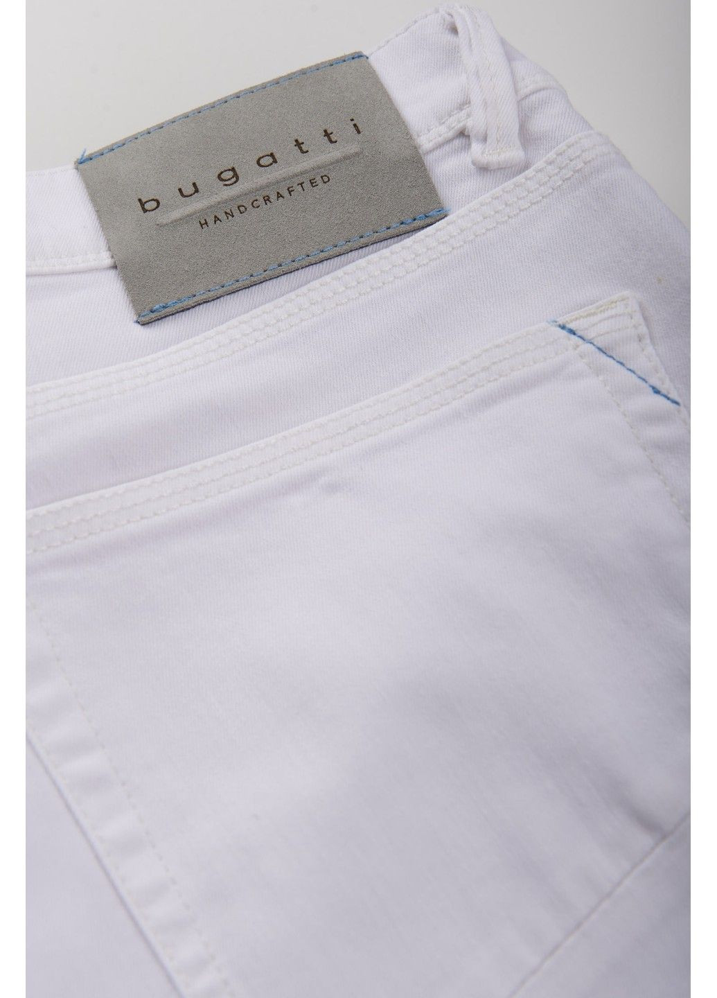 Белые мужские джинсы белый Bugatti