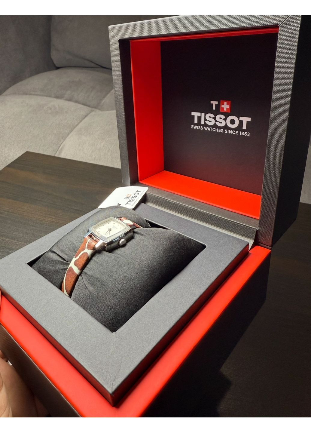 Годинник Lovely з діамантовими мітками Tissot Т058.109.17.036.00 (369374540)