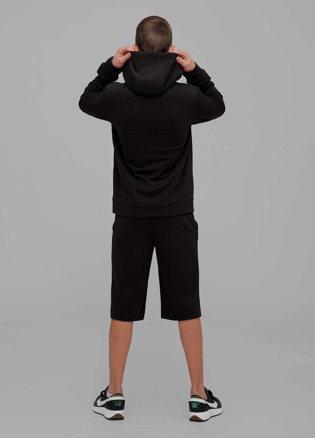 Черный летний комплект (толстовка + шорты) брючный Tiaren Jonas