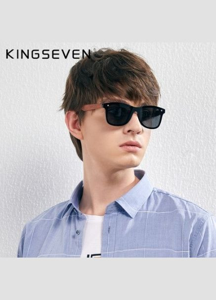 Солнцезащитные очки Wayfarer в цельной оправе и деревянными дужками B5504 KINGSEVEN (299332665)