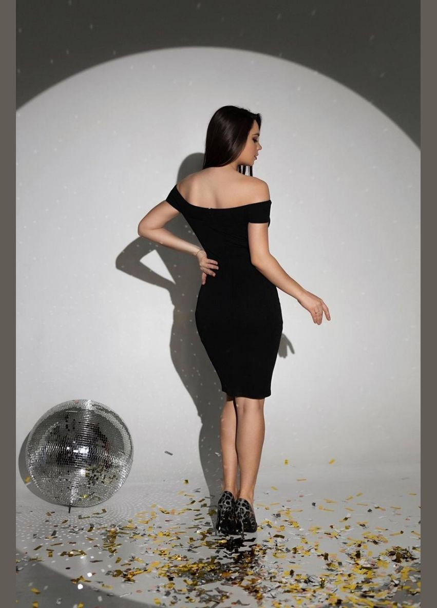Черное кэжуал платье футляр Moon однотонное