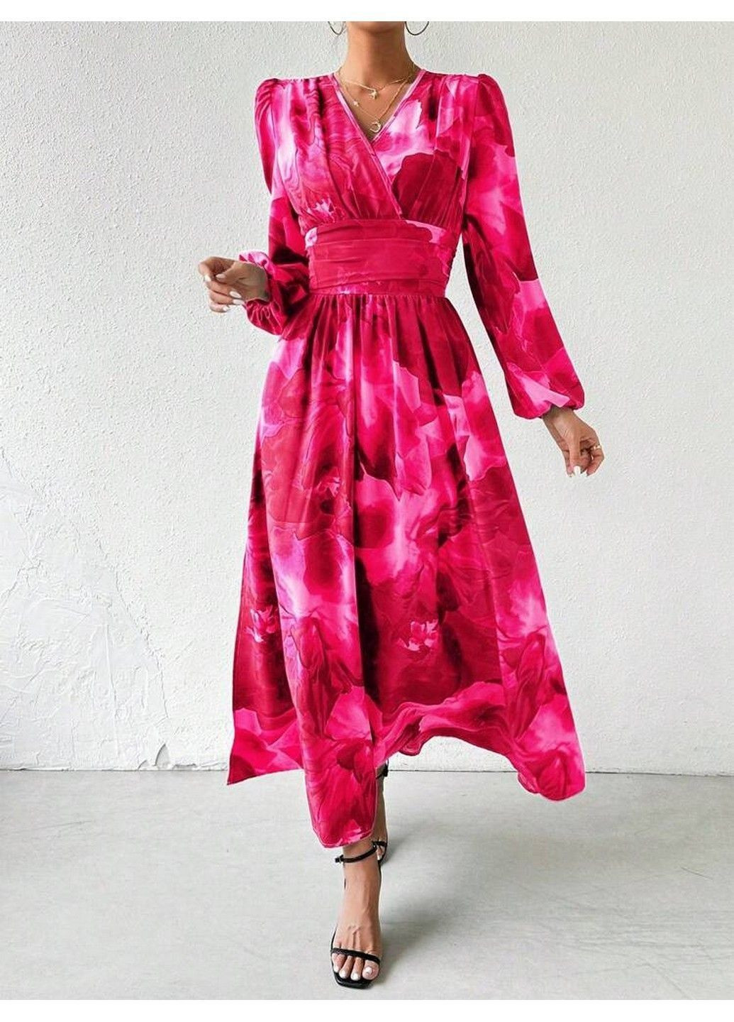 Темно-розовое кэжуал платье SHEIN с цветочным принтом