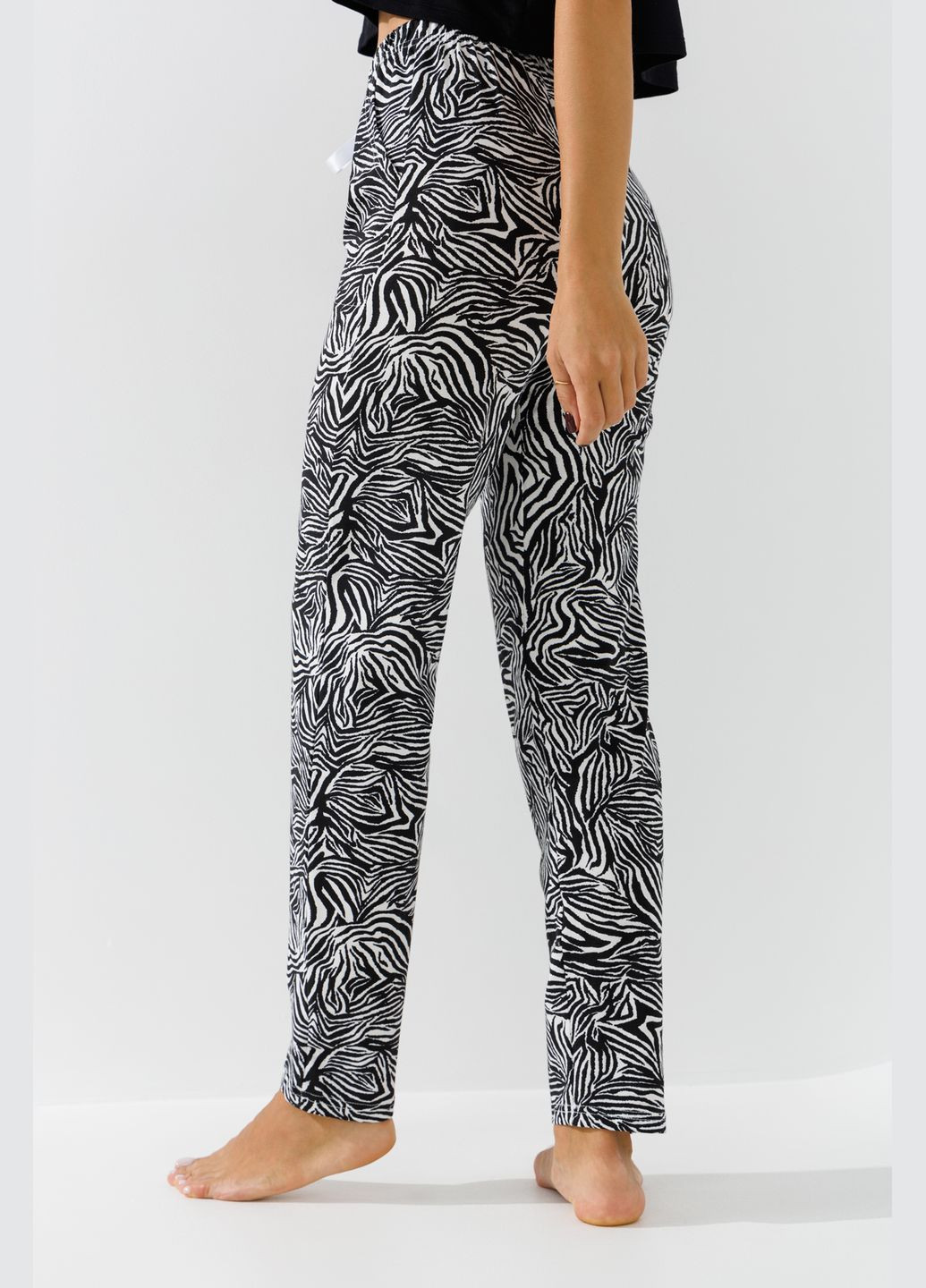 Черно-белая всесезон пижама низ штаны женские 1115 черно-белый (2000990778215a) shop (2000990778215) Nicoletta