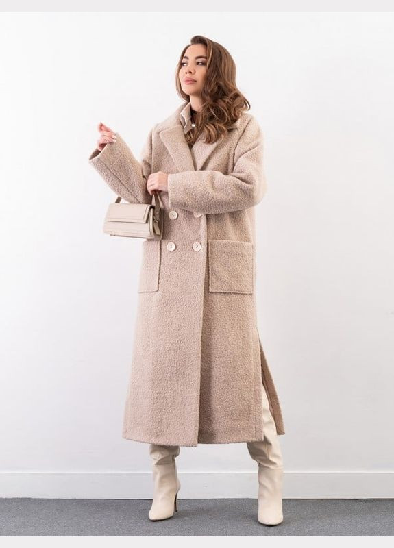 Бежевое демисезонное Бежевое пальто из букле с накладными карманами ISSA PLUS