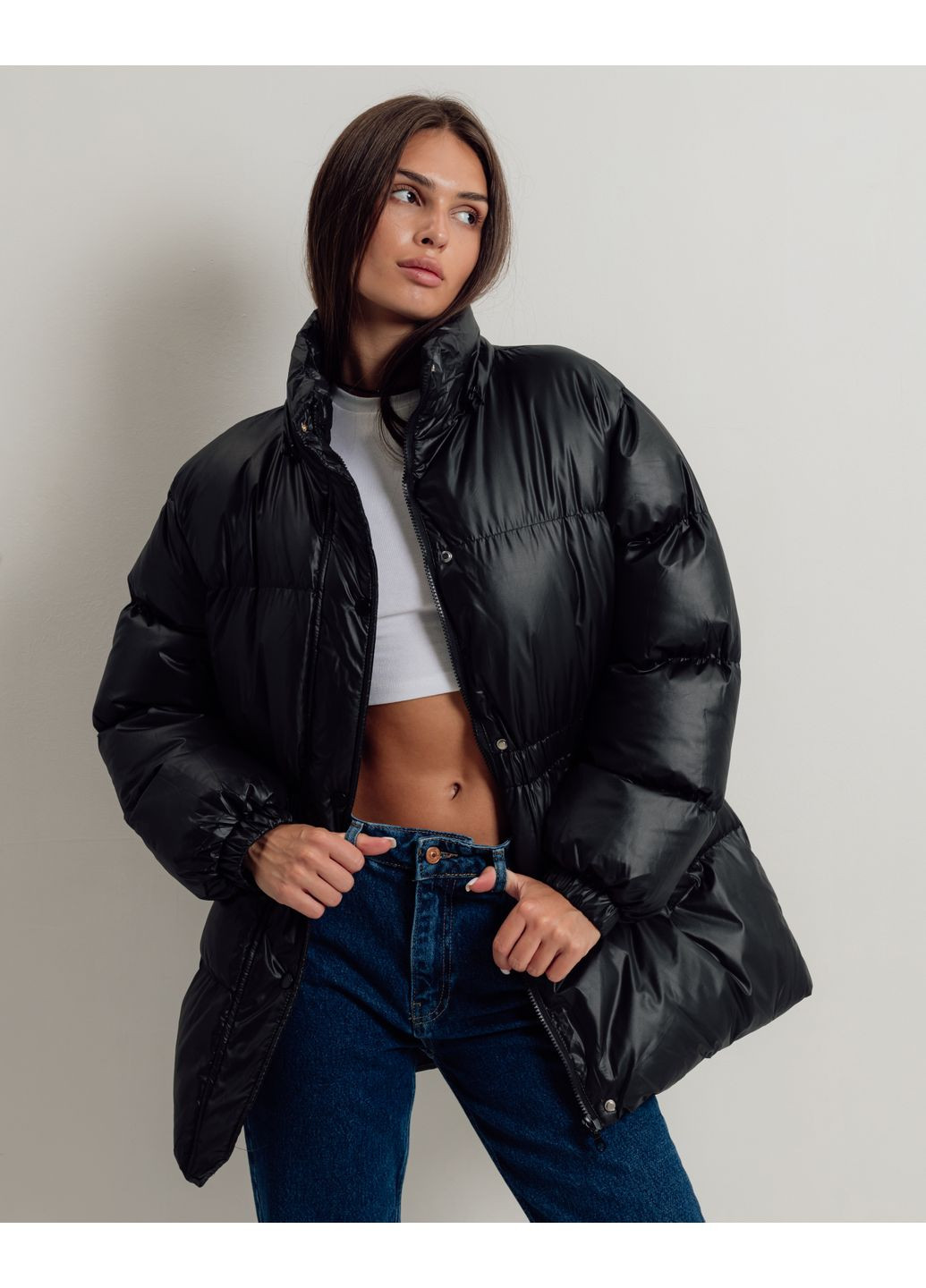 Черная зимняя куртка зимняя с затяжками H