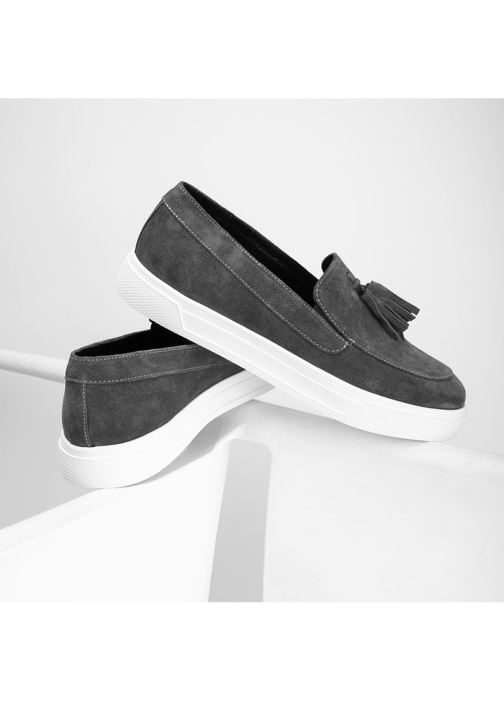 Kindzer Женские лоферы Lux 1102 замшевые демисезонные серые с кисточками лоферы серый з натуральная замша, — демисезон (356103777)