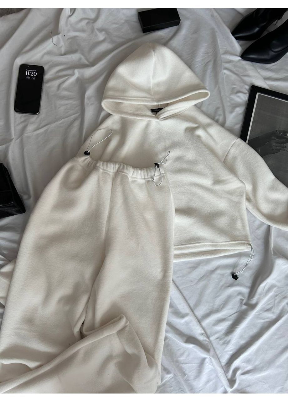 Жіночий спортивний костюм KaraMix (366088773)