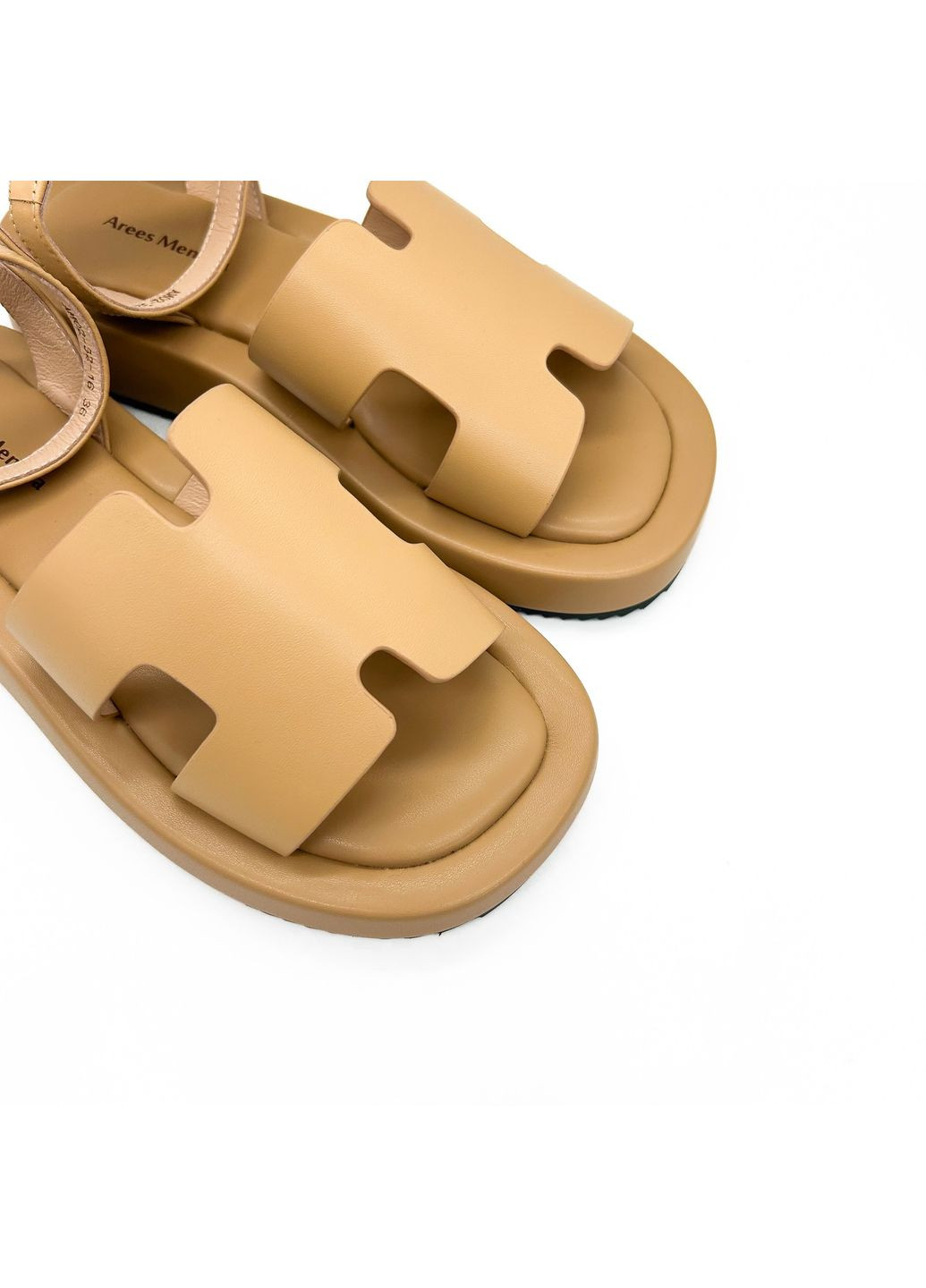 Бежевые босоножки (р) кожа 0-1-1-am-02-32-16 Arees Meniwa с ремешком