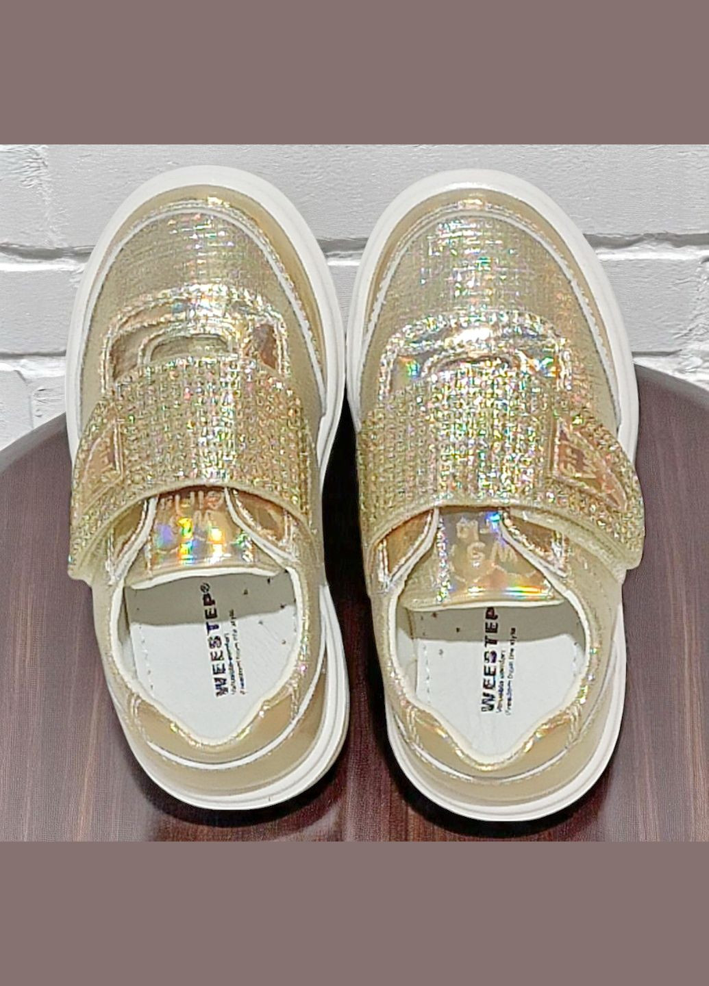 Золоті осінні ортопедичні кросівки на липучці для дівчинки вістеп Weestep