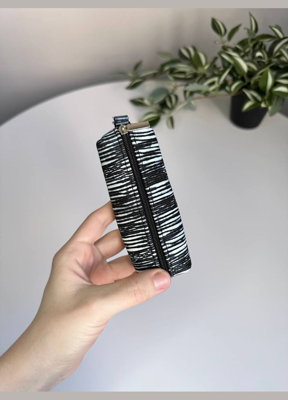 Ключниця шкіряна для звичайних ключів на блискавці з карабіном VI&VA (259136667)