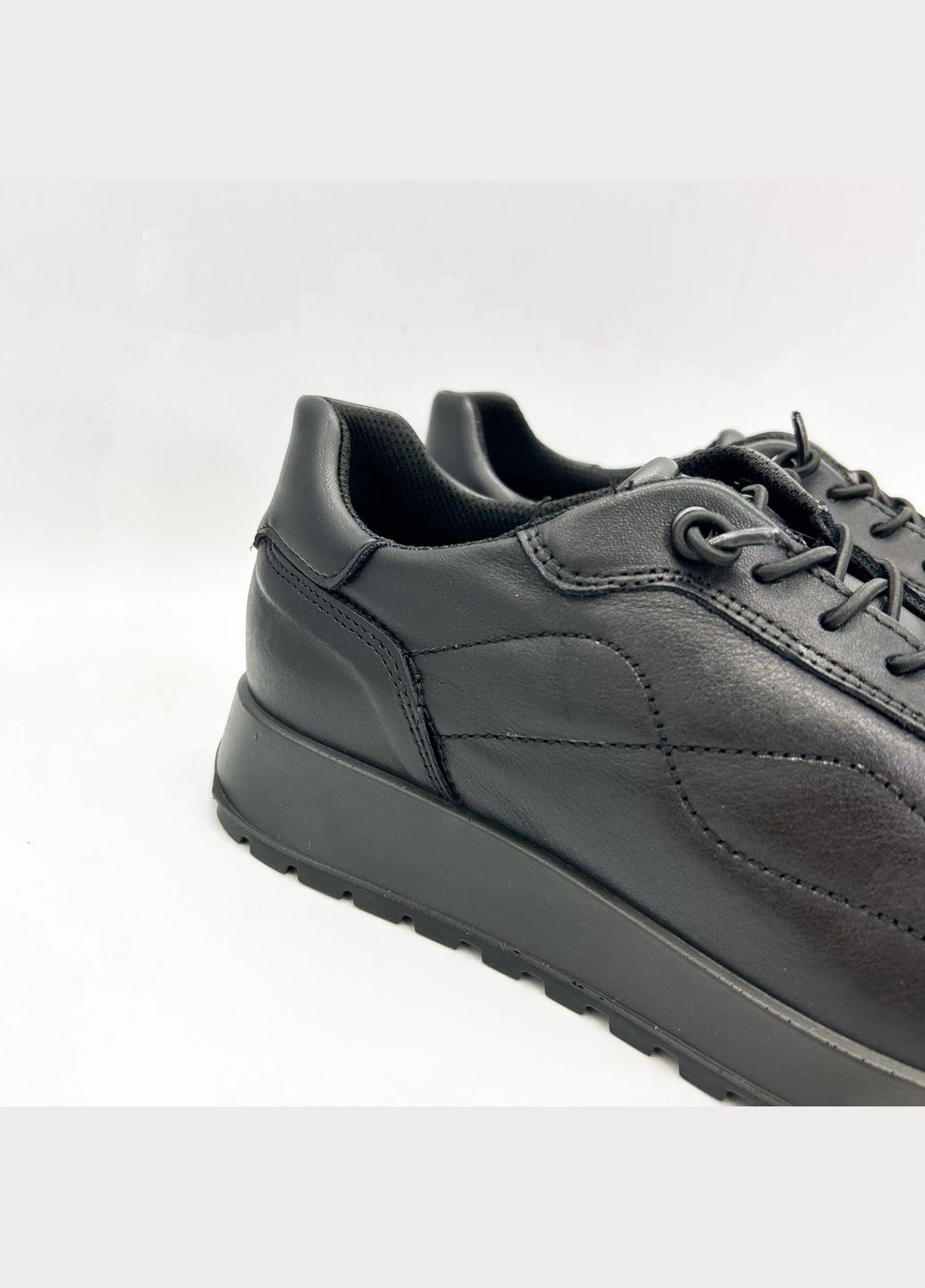 Черные кроссовки (р) кожа 0-2-2-652780 Imac