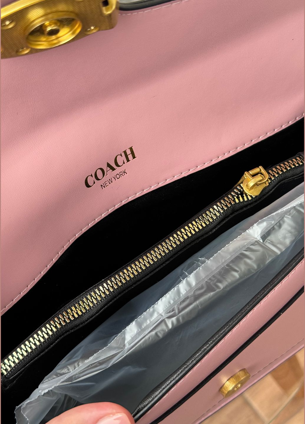 Жіноча сумка Coach 6938 крос-боді рожева No Brand (327666097)