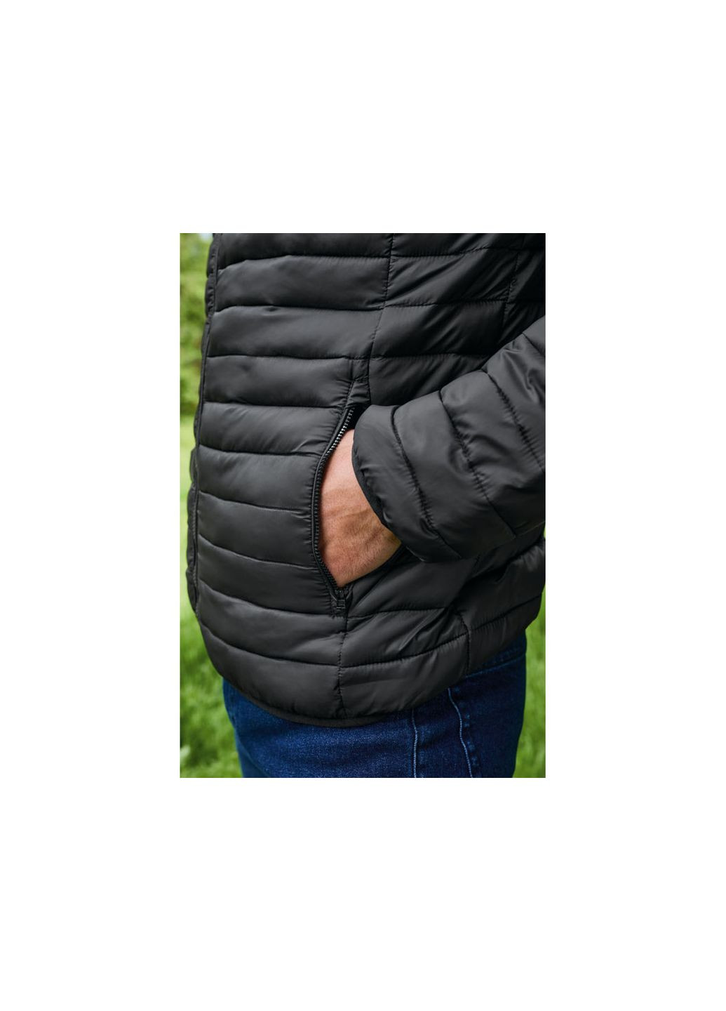 Чорна демісезонна куртка демісезонна водовідштовхувальна та вітрозахисна для чоловіка bionic-finish® eco 378041 чорний куртка-лайнер Livergy