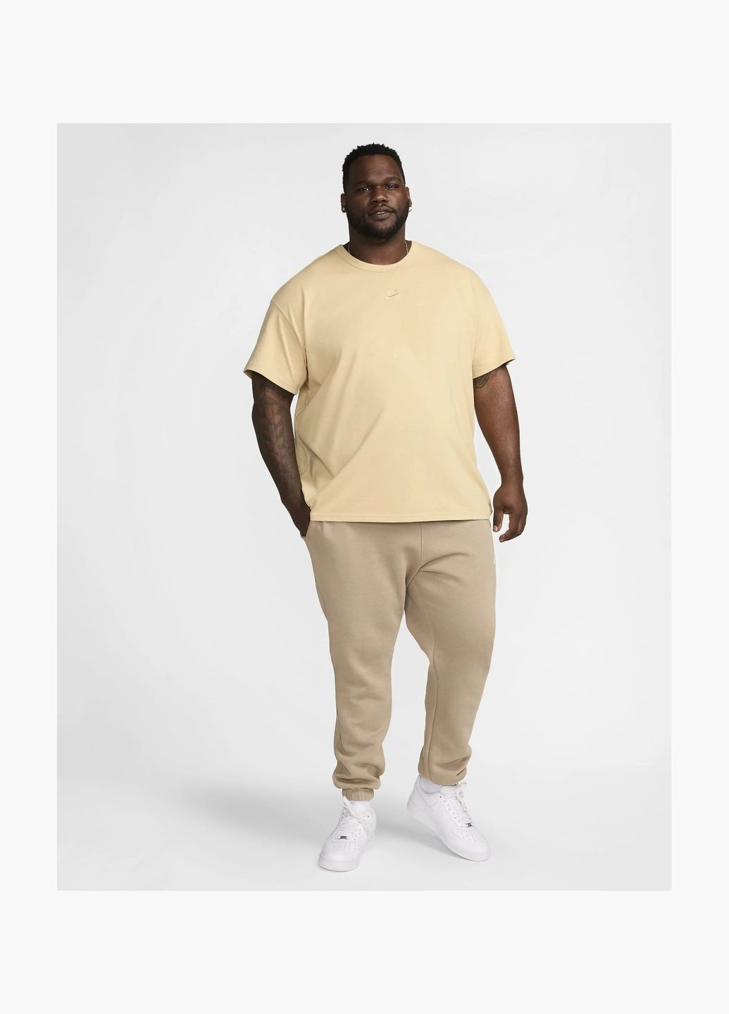 Бежева футболка чоловіча sw premium essential beige do7392-252 Nike