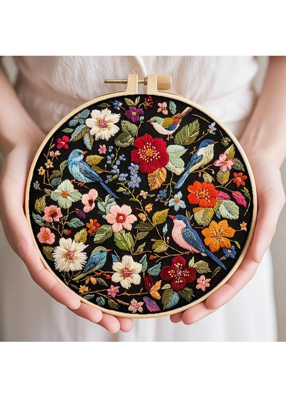 Набір для вишивання, з тканиною і схемою, п'яльцями, нитками, голками та інструкцією, Пташки з квітами 15 см No Brand (366304266)