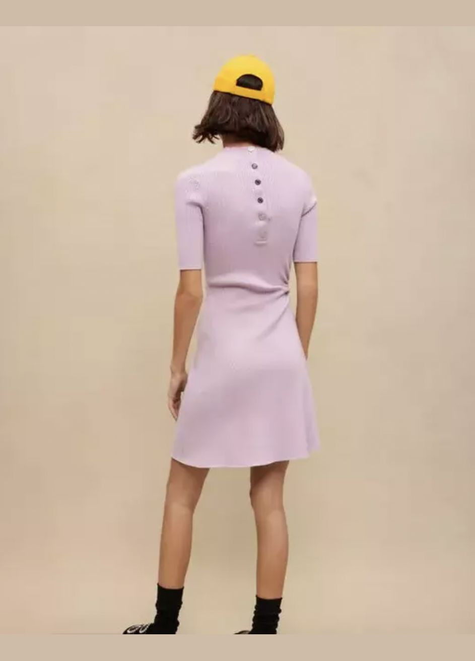 Сиреневое праздничный, коктейльное, спортивное, деловое, домашнее, пляжное, карнавальный, откровенный, повседневный, кэжуал, вечернее стильное трикотажное платье мини а-силуэт, платье-водолазка, силуэтная Maje