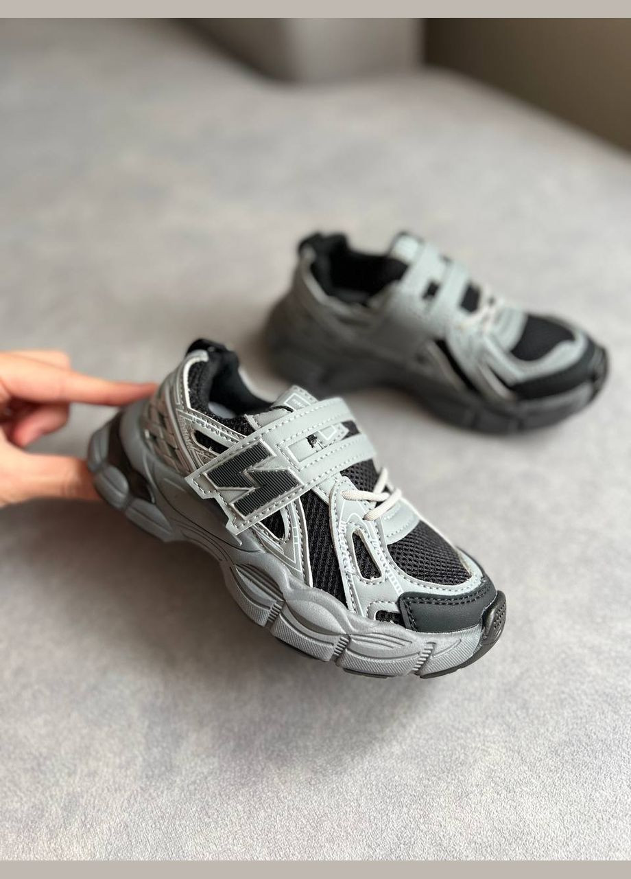 Черные всесезонные легкие и невесомые кроссовки для стильных луков 26-33 гг. New Balance