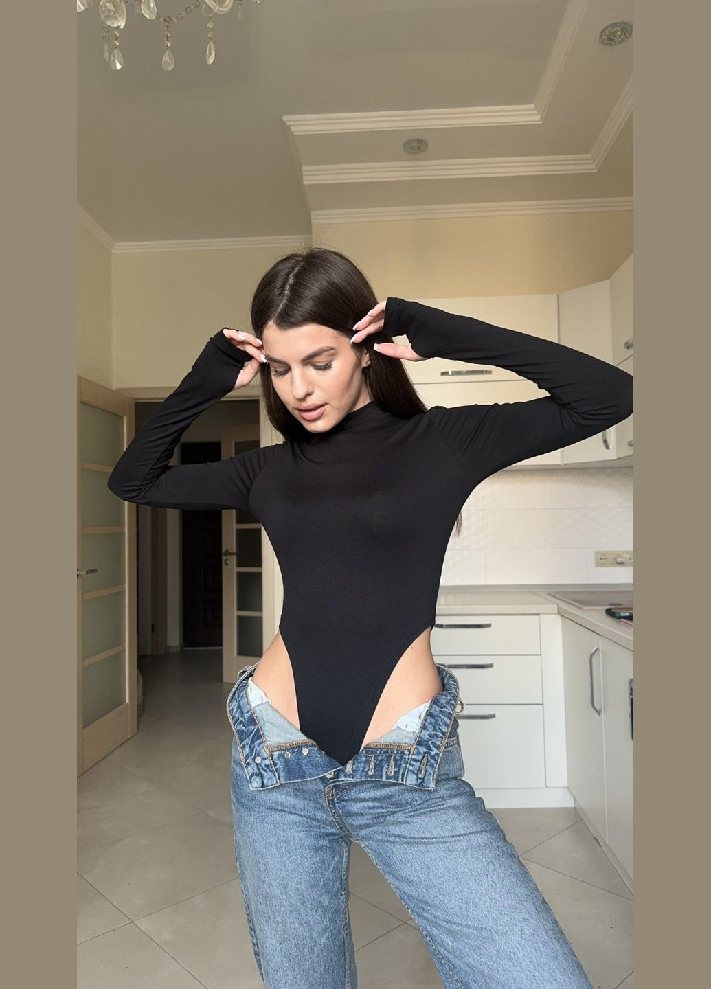 Стильний боді під горло є вирізи для пальчиків чорний You Best (302437683)