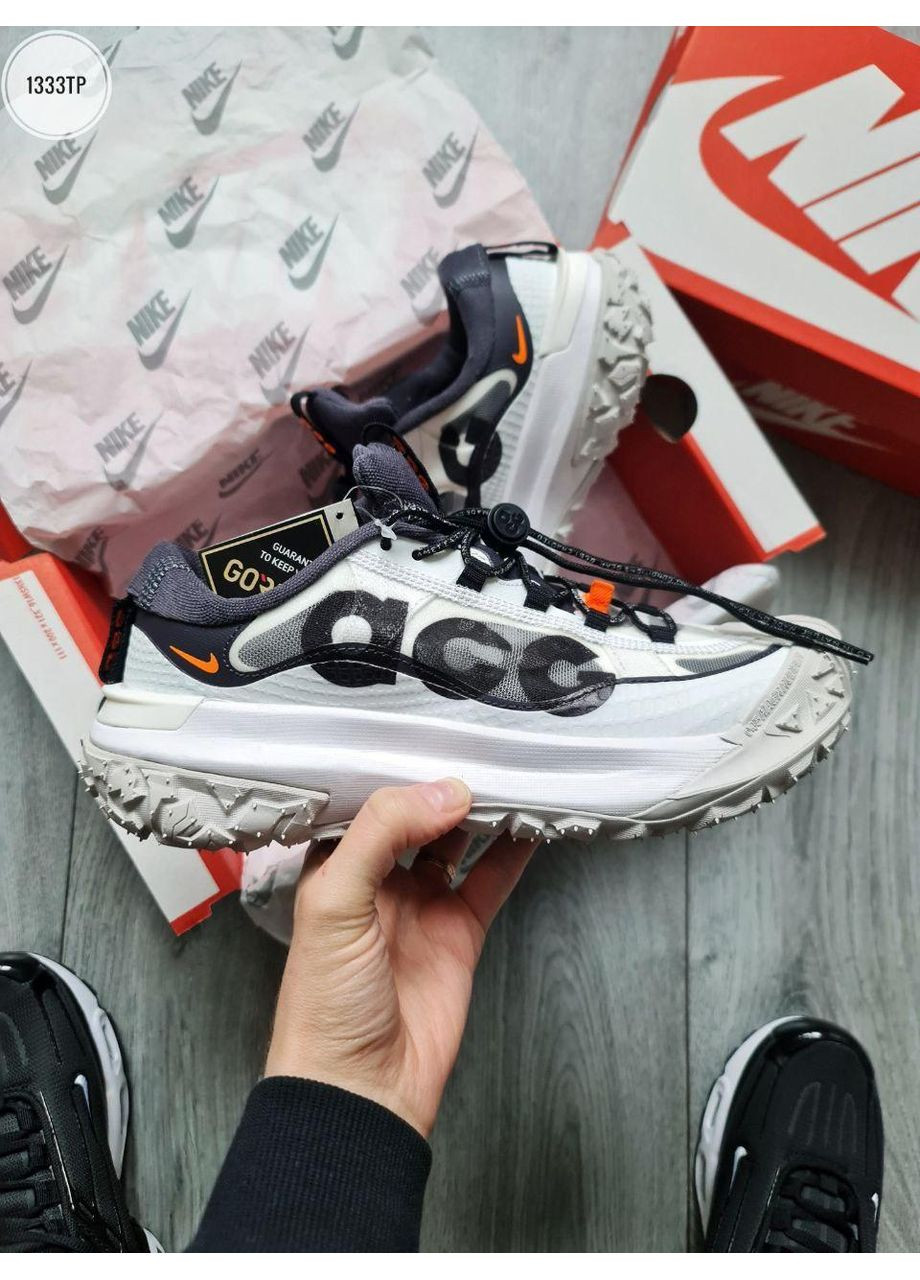 Белые демисезонные кроссовки мужские nike acg mountain fly 2 low white найк асж маунс флай No Brand