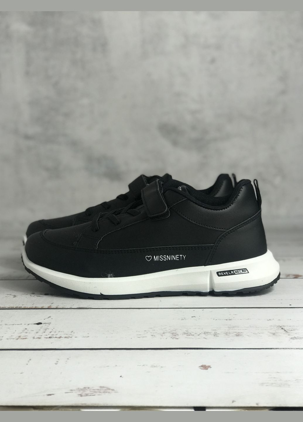 Чорні всесезонні кросівки дитячі для дівчинки чорний (527) W.Niko