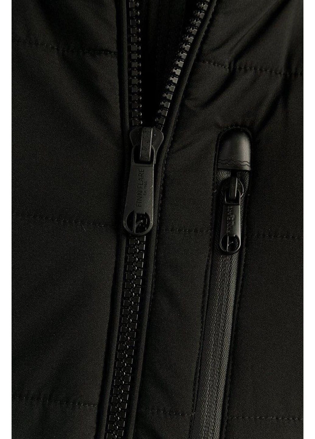 Чорна демісезонна куртка a19-42014-200 Finn Flare