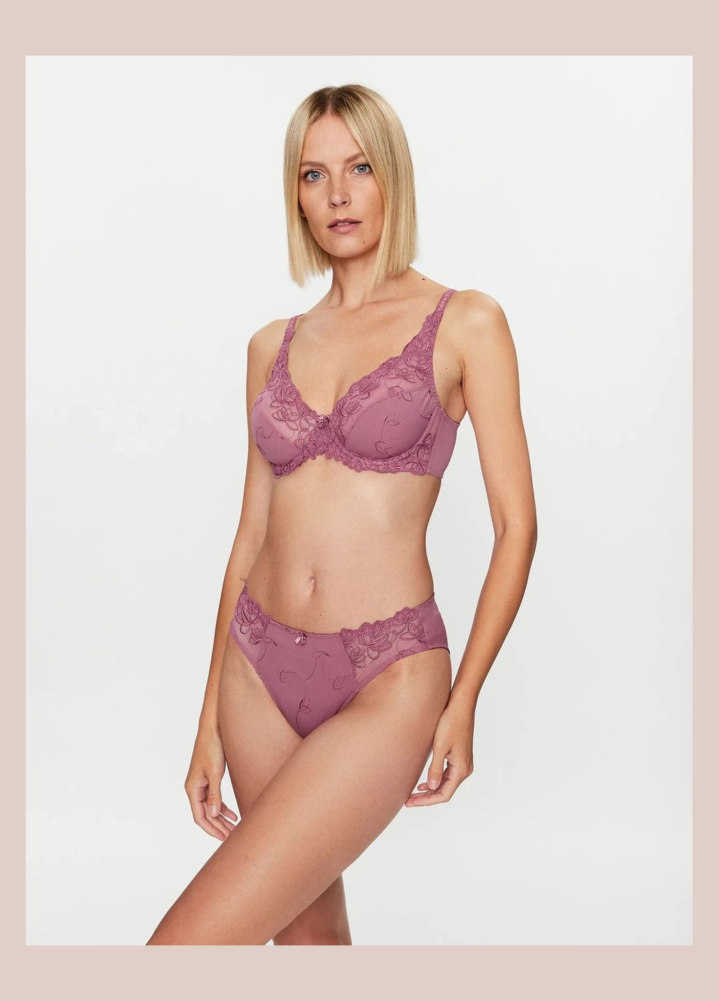 Пудровый бюстгальтер diva uf розовый 70d Hunkemoller