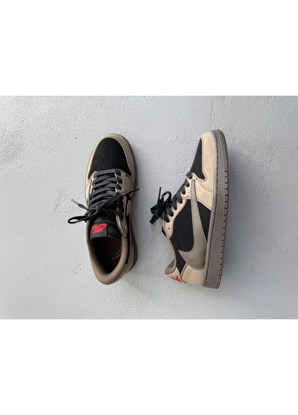 КРОССОВКИ ЖЕНСКИЕ NIKE AIR JORDAN 1 LOW X TRAVIS SCOTT BROWN/BLACK НАЙК АИР ДЖОРДАН ЧЕРНЫЕ No Brand чёрные демисезоны (390652292)