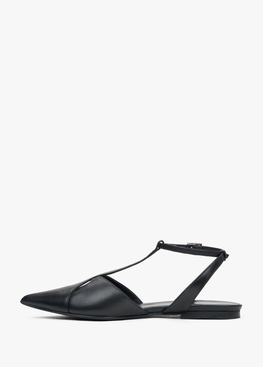 сандалии, цвет черный Estro