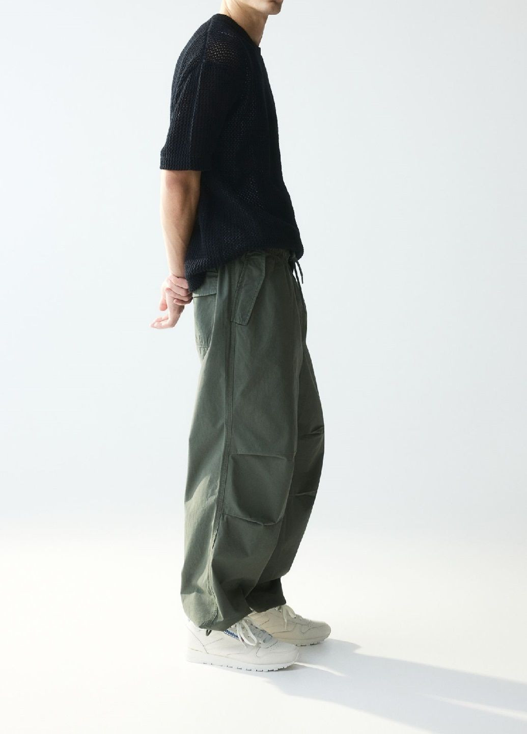 Хаки кэжуал демисезонные брюки H&M