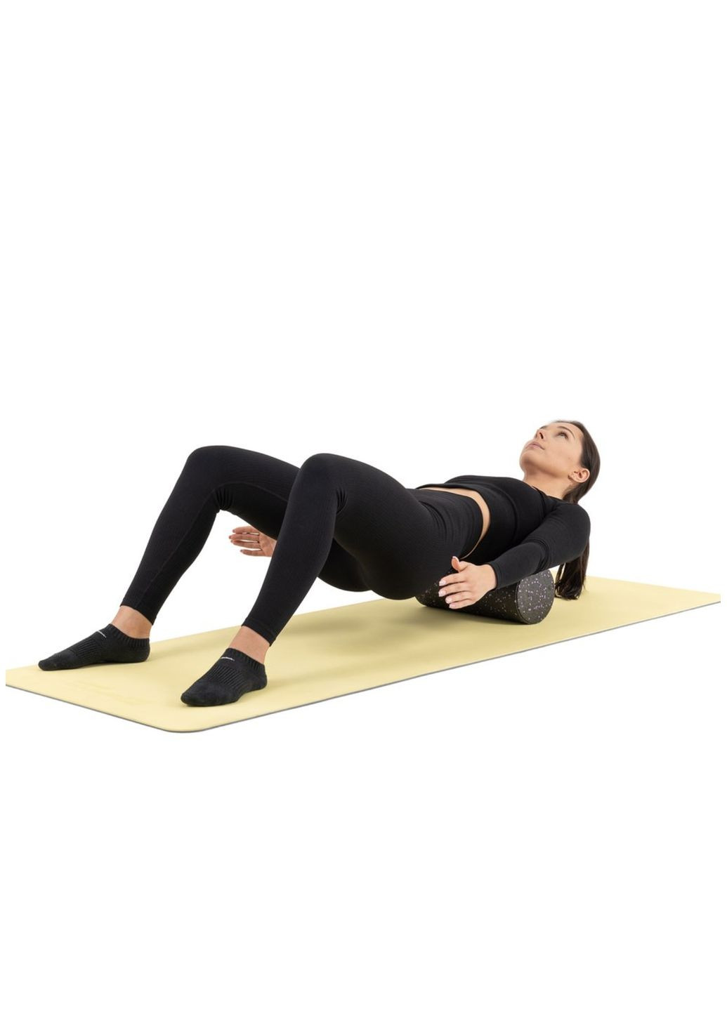 Роллер массажер (валик, ролик) гладкий заполненный HS-P033SYG EPP 33см черно-фиолетовый Hop-Sport (303126976)