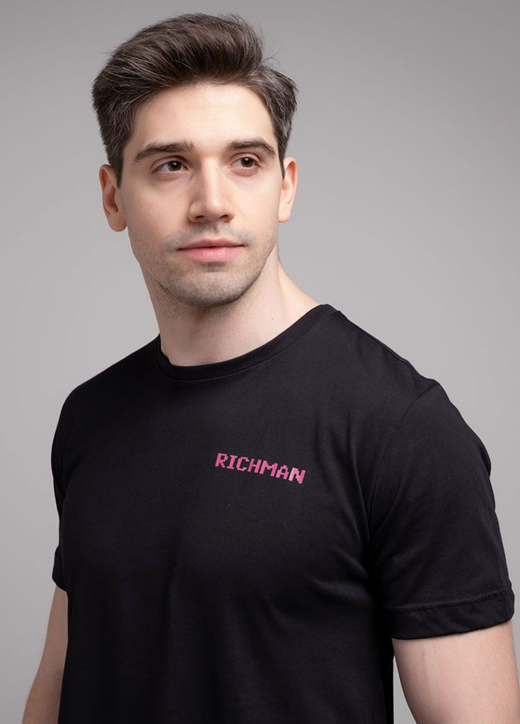 Черная футболка Power